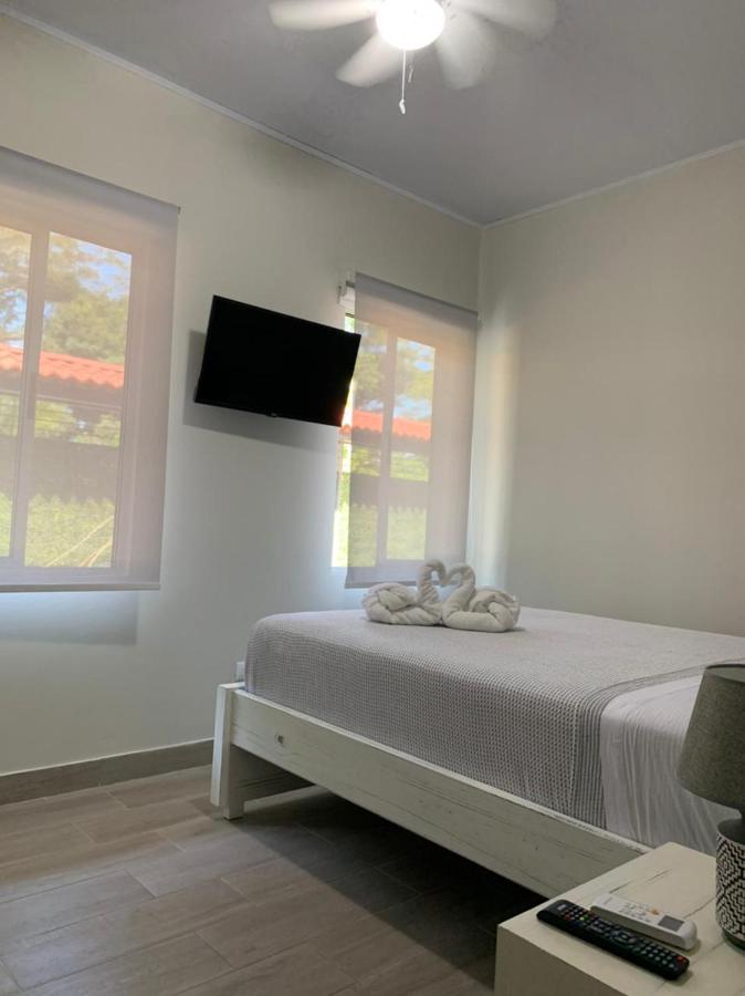 Apartamentos Ganesha Jacó Eksteriør billede