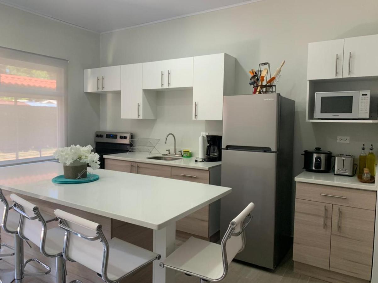 Apartamentos Ganesha Jacó Eksteriør billede