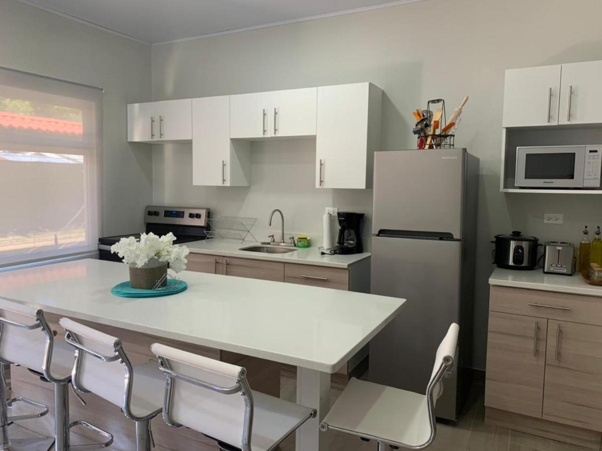 Apartamentos Ganesha Jacó Eksteriør billede