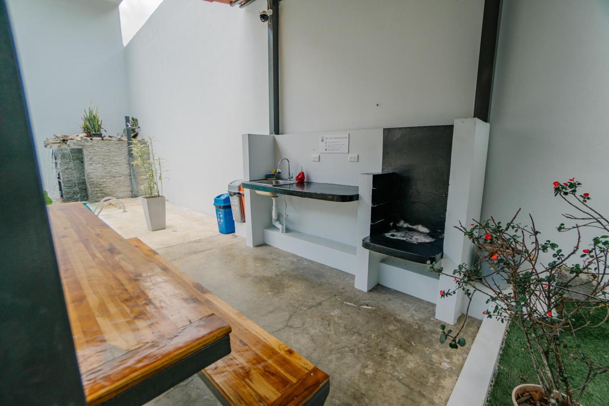 Apartamentos Ganesha Jacó Eksteriør billede